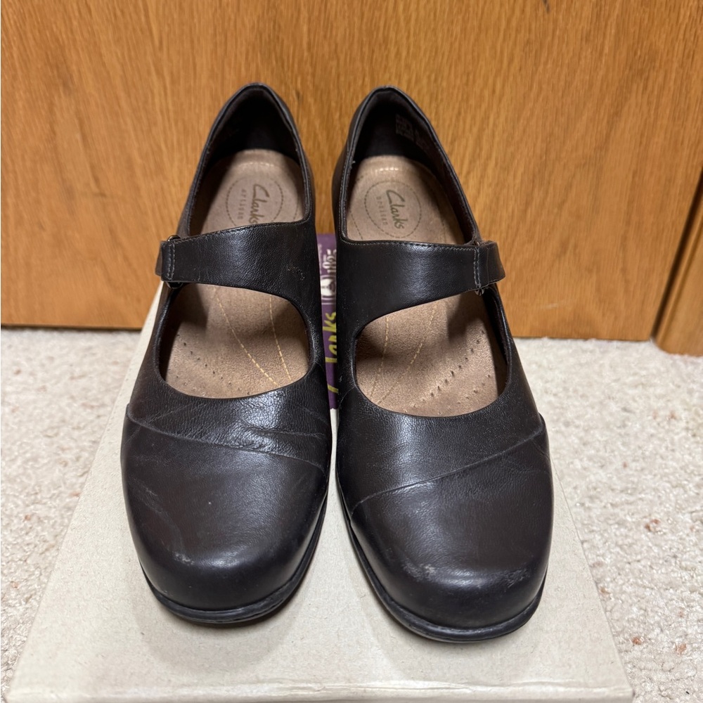 Clarks Women's Black Mary Jane heels